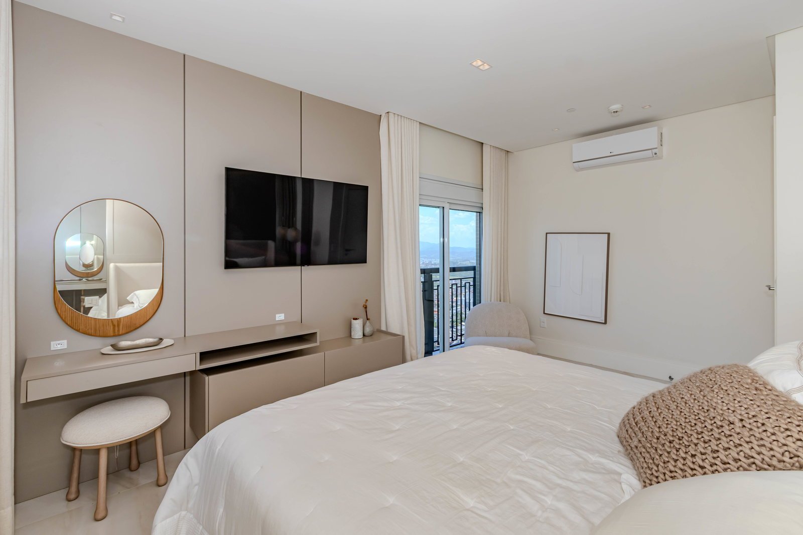 aurora-exclusive-home-20-2