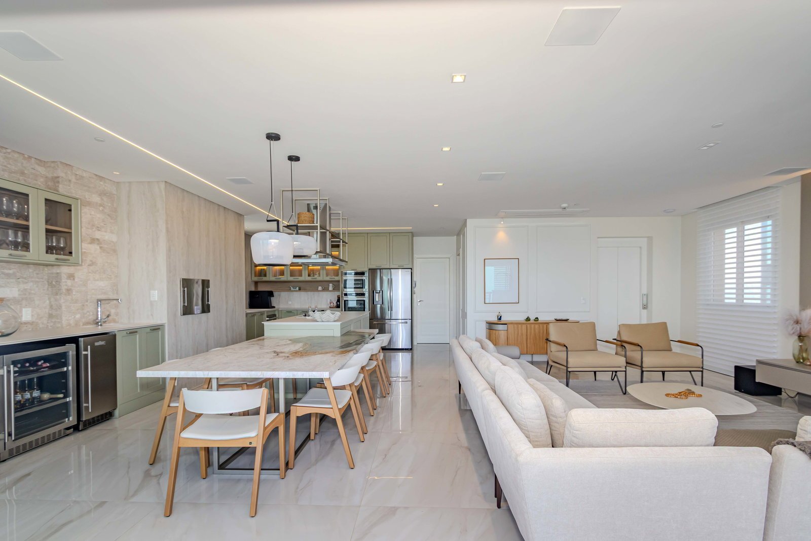 aurora-exclusive-home-3-3
