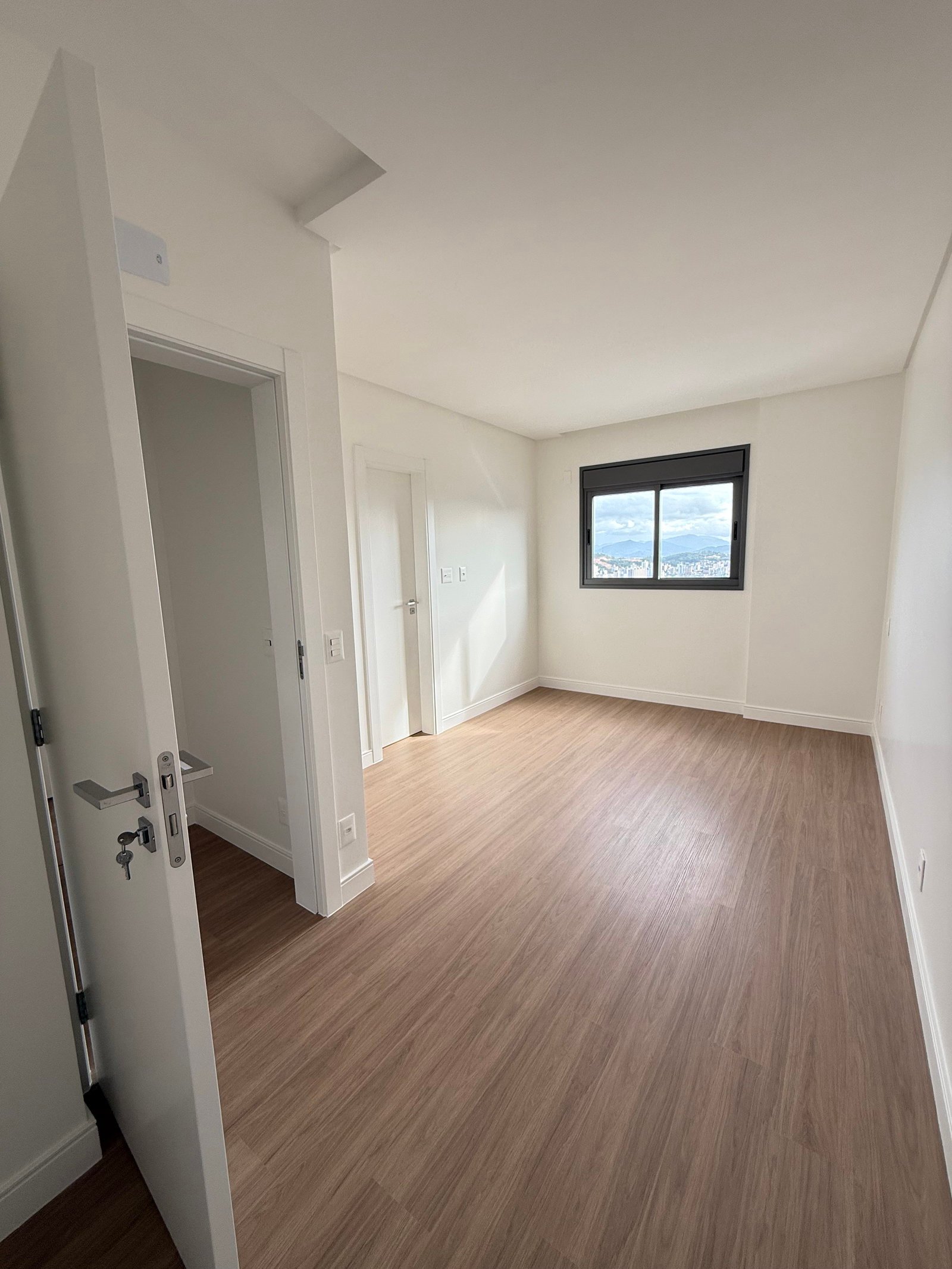 home-square-residence-13