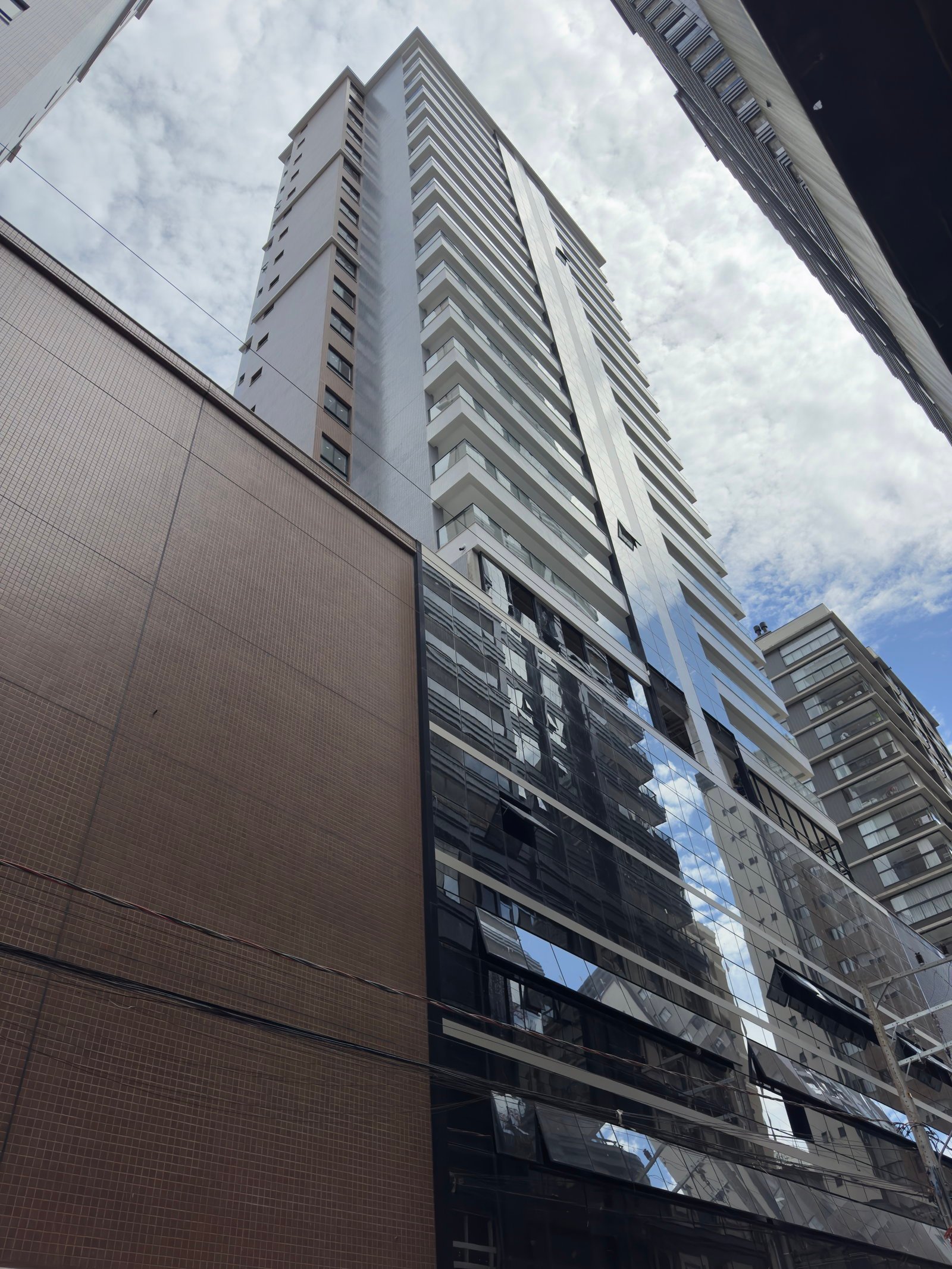 montreal-towers-1