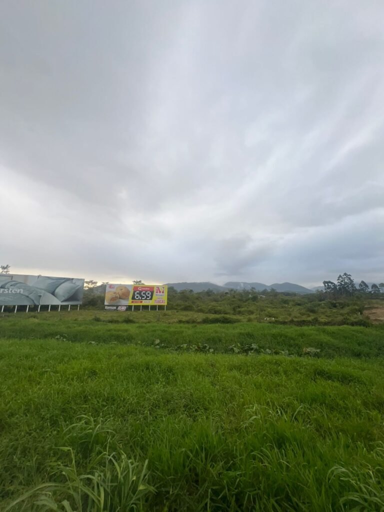 terreno-frente-br-101-1