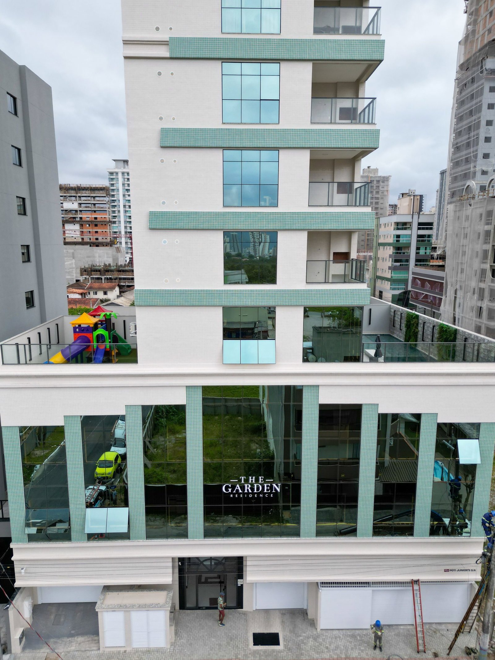 the-garden-residence-3-4